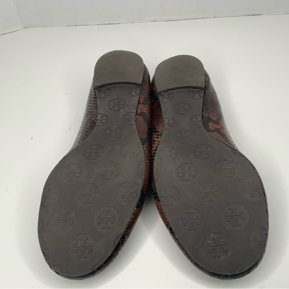 Tory Burch brown leather snakeskin flats.‎ - Picture 10 of 11